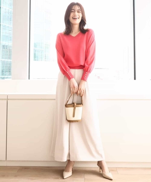 OFUON le MK（オフオンルエムケー）の「【3シーズン対応】ハイゲージVネックニット/接触冷感/洗える/WEB限定サイズあり（ニット/セーター・レディース・グリーン系その他/ネイビー/ライトグレー/レッド系その他・36/38/40）」の9枚目の写真