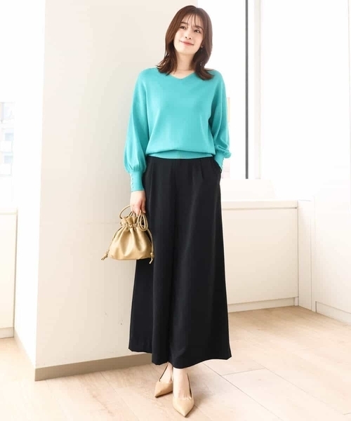 OFUON le MK（オフオンルエムケー）の「【3シーズン対応】ハイゲージVネックニット/接触冷感/洗える/WEB限定サイズあり（ニット/セーター・レディース・グリーン系その他/ネイビー/ライトグレー/レッド系その他・36/38/40）」の12枚目の写真