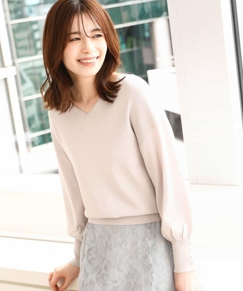 OFUON le MK（オフオンルエムケー）の「【3シーズン対応】ハイゲージVネックニット/接触冷感/洗える/WEB限定サイズあり（ニット/セーター・レディース・グリーン系その他/ネイビー/ライトグレー/レッド系その他・36/38/40）」の21枚目の写真