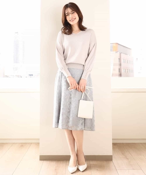 OFUON le MK（オフオンルエムケー）の「【3シーズン対応】ハイゲージVネックニット/接触冷感/洗える/WEB限定サイズあり（ニット/セーター・レディース・グリーン系その他/ネイビー/ライトグレー/レッド系その他・36/38/40）」の22枚目の写真