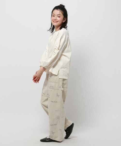 niko and...(ニコアンド)の「ツイストスリーブデザインプルオーバー(Tシャツ/カットソー・レディース・レッド/ブラック/オフホワイト・MEDIUM/LARGE)」の10枚目の写真