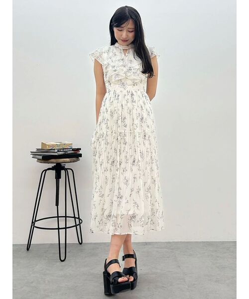 マーキュリーデュオ 花柄ラッフルプリーツティアードワンピース　新品タグ付き MERCURYDUO ワンピース 花柄ラッフルプリーツティアードハーフ