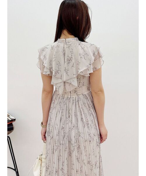 花柄ラッフルプリーツティアードワンピース（ワンピース