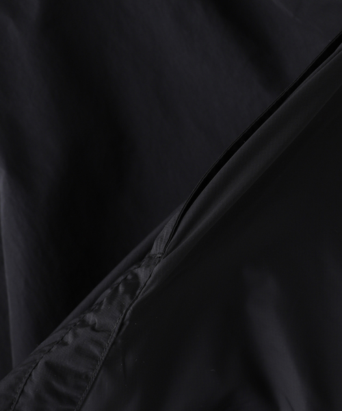 BAYCREW'S DEPO(ベイクルーズデポ)の「【SandWaterr / サンドウォーター】ORGANIZED HOODED PULLOVER / R(ナイロンジャケット・メンズ・ブラック・2)」の3枚目の写真