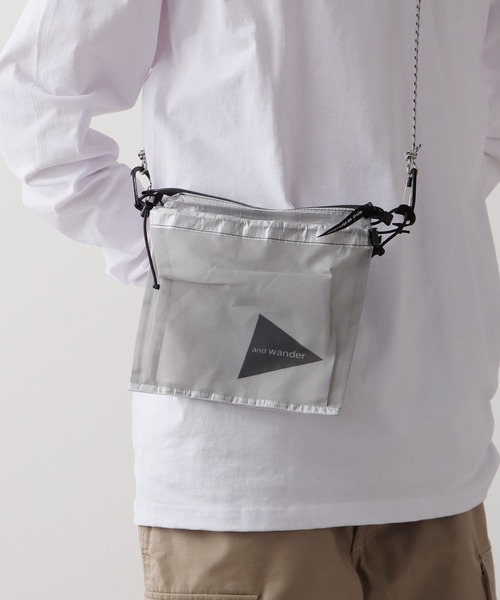 and wander（アンドワンダー）の「and wander/アンドワンダー UL sacoche サコッシュ 2026新作　再入荷（ショルダーバッグ・メンズ・チャコールグレー/グレー・FREE）」の8枚目の写真