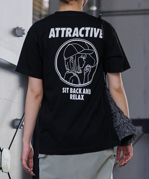 MODISH GAZE(モディシュガゼ)の「スモーキングガール SIT BACK AND RELAX半袖Tシャツ(Tシャツ/カットソー・メンズ・ブラック/ネイビー/ネイビー×ホワイト/ホワイト・X-LARGE/LARGE/MEDIUM)」の12枚目の写真