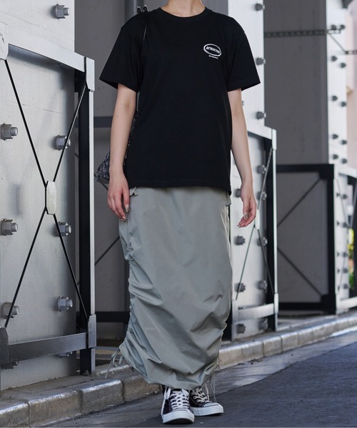 MODISH GAZE(モディシュガゼ)の「スモーキングガール SIT BACK AND RELAX半袖Tシャツ(Tシャツ/カットソー・メンズ・ブラック/ネイビー/ネイビー×ホワイト/ホワイト・X-LARGE/LARGE/MEDIUM)」の13枚目の写真