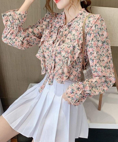 Forcement(フォースメント)の「レトロ花柄ボウタイデコルテブラウス(シャツ/ブラウス・レディース・ピンク/イエロー/パープル・ONESIZE)」の10枚目の写真