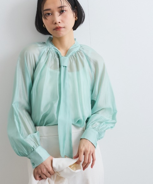 ketty（ケティ）の「ブライトシアーボウタイブラウス≪手洗い可能≫（シャツ/ブラウス・レディース・グリーン/イエロー/ベージュ・M）」の4枚目の写真
