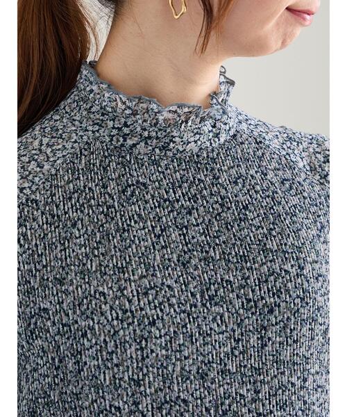 Te chichi(テチチ)の「【宮本茉由着用】小花柄プリーツワンピース(ワンピース・レディース・ネイビー/グレー・F)」の13枚目の写真