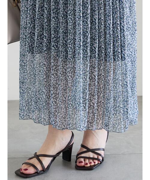 Te chichi(テチチ)の「【宮本茉由着用】小花柄プリーツワンピース(ワンピース・レディース・ネイビー/グレー・F)」の16枚目の写真