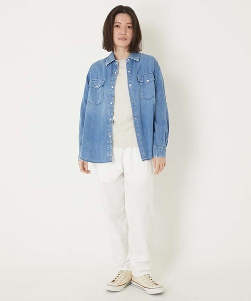 BLUE BLUE（ブルーブルー）の「ライトデニム ユーズド ウエスタンシャツ ウイメンズ（シャツ/ブラウス・レディース・ブルー・SMALL/MEDIUM）」の3枚目の写真