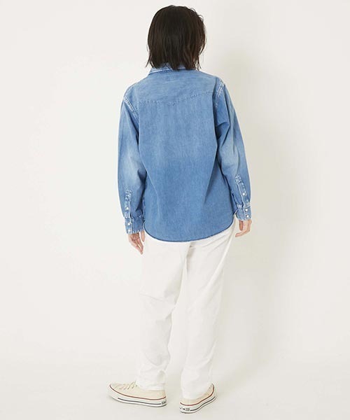 BLUE BLUE（ブルーブルー）の「ライトデニム ユーズド ウエスタンシャツ ウイメンズ（シャツ/ブラウス・レディース・ブルー・SMALL/MEDIUM）」の6枚目の写真