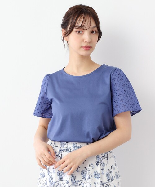 LAURA ASHLEY（ローラアシュレイ）の「【洗える／コットン100％/日本製／袖レース】デザインTシャツ（Tシャツ/カットソー・レディース・ネイビー系6/ライトグレー/オフホワイト・40/38）」の3枚目の写真