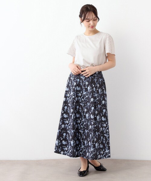 LAURA ASHLEY（ローラアシュレイ）の「【洗える／コットン100％/日本製／袖レース】デザインTシャツ（Tシャツ/カットソー・レディース・ネイビー系6/ライトグレー/オフホワイト・40/38）」の16枚目の写真
