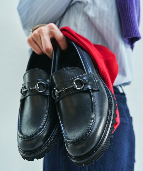 KATHARINE HAMNETT LONDON (キャサリンハムネットロンドン)の「KATHARINE HAMNETT LONDON/キャサリンハムネットロンドン <職人の技術が光る> モカステッチ ビットローファー(34034)(ローファー・メンズ・ダークブラウン/ブラック・24.5cm/25.0cm/25.5cm/26.0cm/26.5cm/27.0cm)」の2枚目の写真