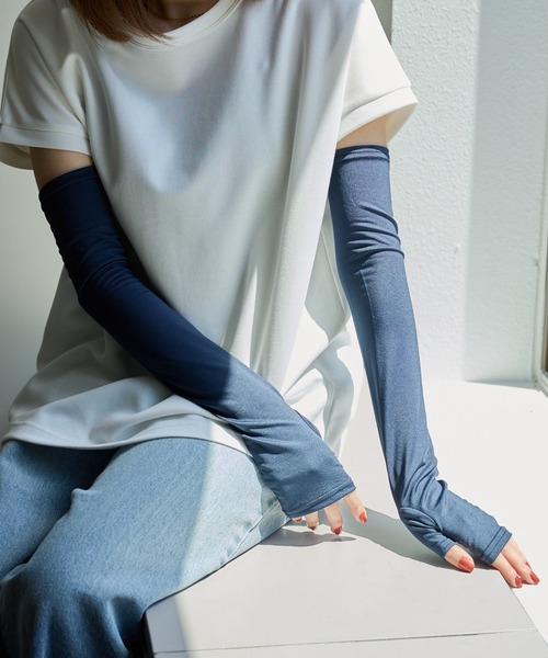 COLONY 2139（コロニートゥーワンスリーナイン）の「UV&冷感アームカバー50cm（アームカバー・レディース・ネイビー/ブラック・FREE）」の7枚目の写真