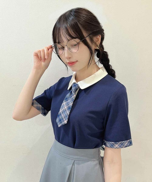 F i.n.t（フィント）の「チェックネクタイ付きクレリックポロシャツ【1枚で快適】/ fint　フィント（ポロシャツ・レディース・ブルー/ミント/ピンク・FREE）」の3枚目の写真