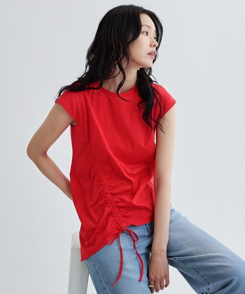 GALLEST（ギャレスト）の「イレギュラーシャーリングヘムカットソー（Tシャツ/カットソー・レディース・ホワイト/ブラック/レッド系1・38）」の7枚目の写真