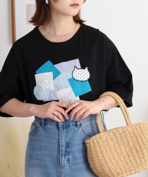 Emago(イマゴ)の「EMAGO 異素材パッチワークTシャツ(Tシャツ/カットソー・レディース・ブラック/ベージュ/ホワイト・FREE)」の2枚目の写真