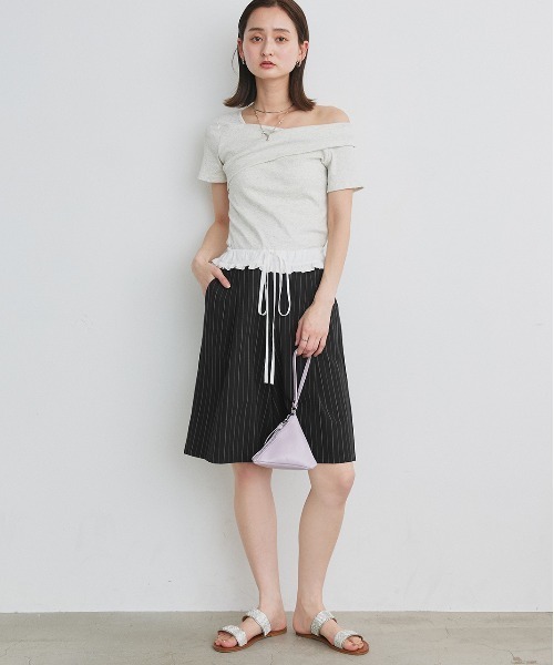 ad thie(アドティエ)の「ウエストフリル切替 ストライプ バミューダパンツ(その他パンツ・レディース・ブラック/グレー・FREE)」の4枚目の写真