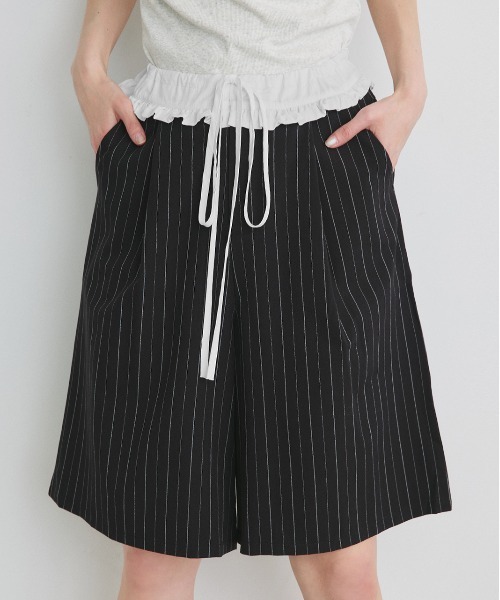ad thie(アドティエ)の「ウエストフリル切替 ストライプ バミューダパンツ(その他パンツ・レディース・ブラック/グレー・FREE)」の7枚目の写真