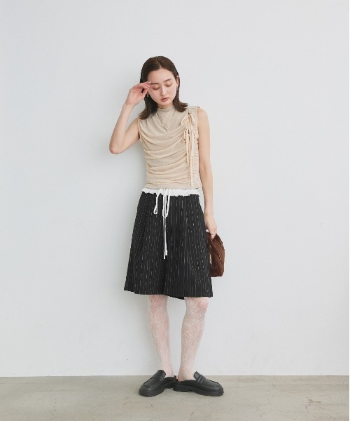 ad thie(アドティエ)の「ウエストフリル切替 ストライプ バミューダパンツ(その他パンツ・レディース・ブラック/グレー・FREE)」の13枚目の写真