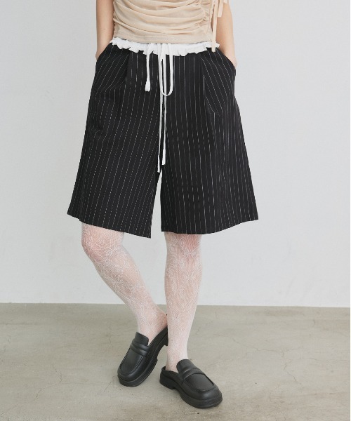 ad thie(アドティエ)の「ウエストフリル切替 ストライプ バミューダパンツ(その他パンツ・レディース・ブラック/グレー・FREE)」の17枚目の写真
