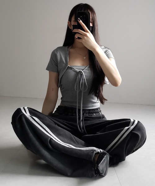 me+em select(ミームセレクト)の「【 2点セット 】フロントリボンショートカーディガン+ ホルターキャミソール SET / front ribbon short cardigan + halter camisole SET(アンサンブル・レディース・ブラック/ホワイト/ライトグレー・FREE)」の13枚目の写真