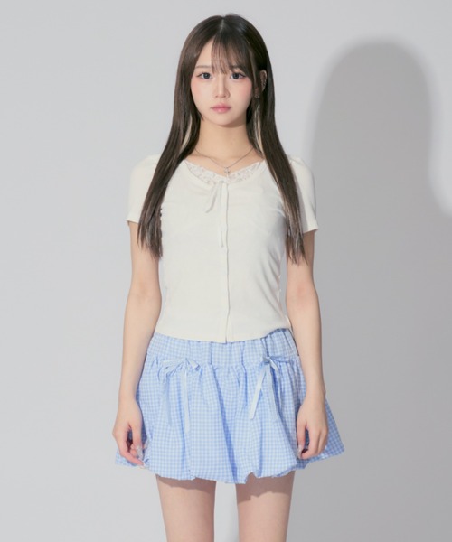 ALLuRing ChaRm(アリュリングチャーム)の「Ruffled Ribbon Cardigan / フリルリボンカーディガン(カーディガン/ボレロ・レディース・ブラック/グレー/ホワイト・FREE)」の9枚目の写真