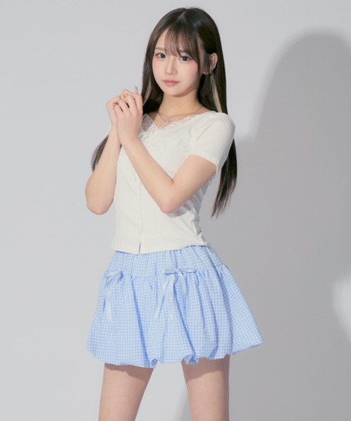 ALLuRing ChaRm(アリュリングチャーム)の「Ruffled Ribbon Cardigan / フリルリボンカーディガン(カーディガン/ボレロ・レディース・ブラック/グレー/ホワイト・FREE)」の10枚目の写真
