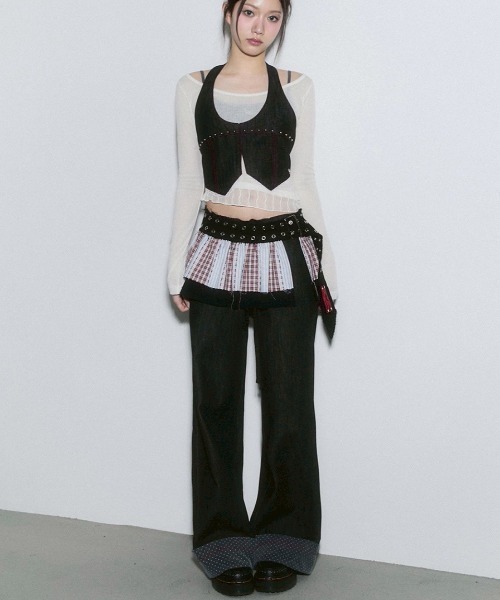CHERRYQUIRI(チェリーキュリー)の「【CHERRYQUIRI】pleats layered belt / 【チェリーキュリー】プリーツレイヤードベルト(スカート・レディース・ブラック×レッド/ホワイト×カーキブラウン・ONE SIZE)」の17枚目の写真