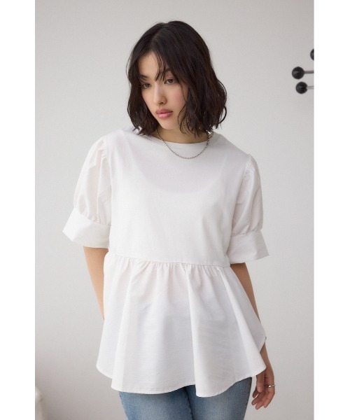 AZUL by moussy（アズールバイマウジー）の「袖カフスペプラムトップス（シャツ/ブラウス・レディース・ライトブルー/ブラック/ライトベージュ/ホワイト・FREE）」の6枚目の写真