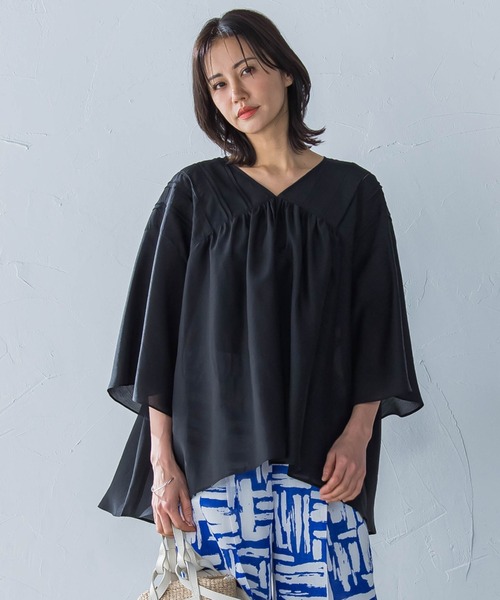 LAUTREAMONT(ロートレアモン)の「ピンタックレースチュニックブラウス≪手洗い可能≫(シャツ/ブラウス・レディース・ホワイト/ブラック・9号)」の2枚目の写真