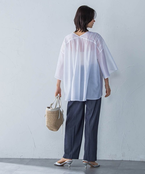 LAUTREAMONT(ロートレアモン)の「ピンタックレースチュニックブラウス≪手洗い可能≫(シャツ/ブラウス・レディース・ホワイト/ブラック・9号)」の6枚目の写真