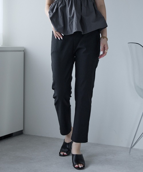 Fizz(フィズ)の「ストレッチツイルパンツ(アンクル丈)(その他パンツ・レディース・ホワイト/ブラック/グレイッシュベージュ・LL/L/M)」の1枚目の写真