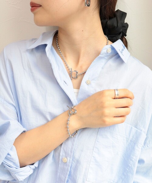 fredy emue（フレディエミュ）の「ハートマンテルボールチェーンブレス（ブレスレット・レディース・ゴールド/シルバー・FREE）」の3枚目の写真