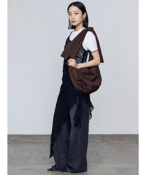 EMODA(エモダ)の「ルーズワイドハイウエストジーンズ(デニムパンツ・レディース・ライトブルー/ブラック・SMALL/MEDIUM)」の22枚目の写真