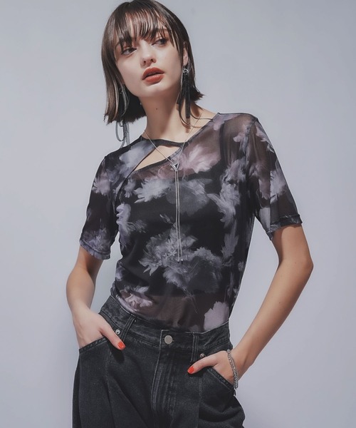 HARE（ハレ）の「BLURRYフラワーガラシアーＴ(HARE)（Tシャツ/カットソー・レディース・ブラック/ブルー・FREE）」の9枚目の写真