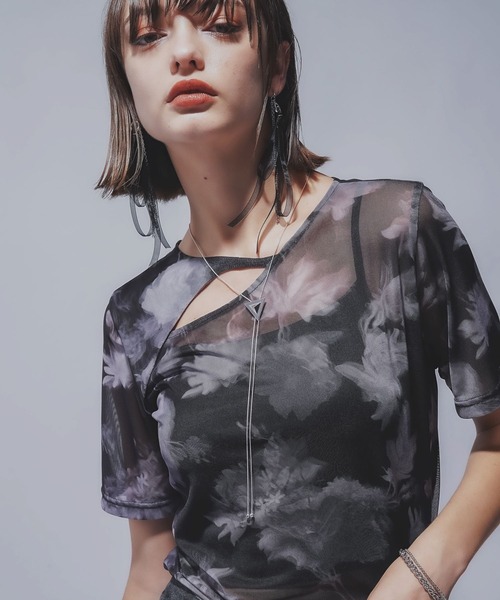 HARE（ハレ）の「BLURRYフラワーガラシアーＴ(HARE)（Tシャツ/カットソー・レディース・ブラック/ブルー・FREE）」の12枚目の写真