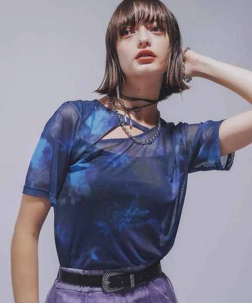 HARE（ハレ）の「BLURRYフラワーガラシアーＴ(HARE)（Tシャツ/カットソー・レディース・ブラック/ブルー・FREE）」の20枚目の写真