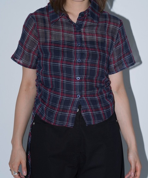 Enewd nina(エニュードニーナ)の「【zozo限定】シアー 半袖 サイドギャザー チェックシャツ(シャツ/ブラウス・レディース・ネイビー/ホワイト・FREE)」の14枚目の写真