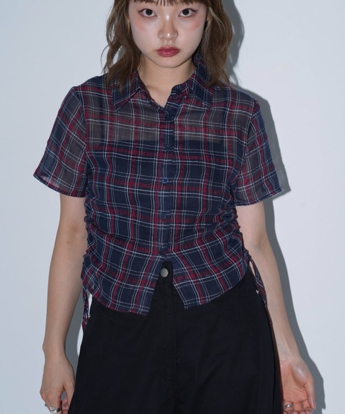Enewd nina(エニュードニーナ)の「【zozo限定】シアー 半袖 サイドギャザー チェックシャツ(シャツ/ブラウス・レディース・ネイビー/ホワイト・FREE)」の13枚目の写真
