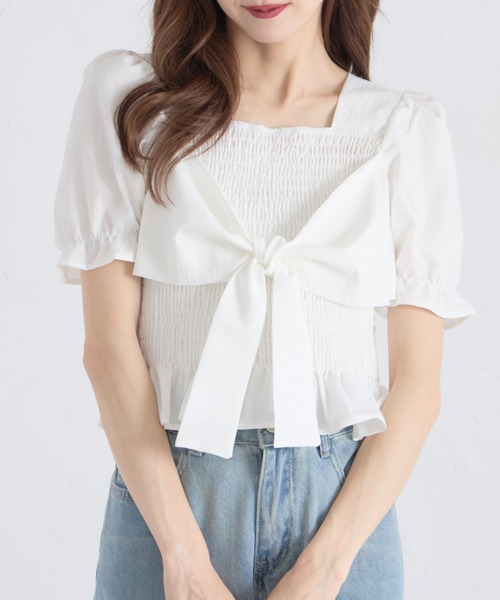 tocco closet(トッコ クローゼット)の「【ZOZO限定】フロントビッグリボンシャーリングフリル半袖ブラウス(Tシャツ/カットソー・レディース・ホワイト/ピンク/イエロー/ブルー・M)」の2枚目の写真