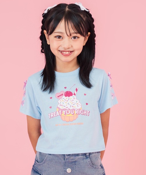 ANAP kids(アナップキッズ)の「袖スピンドル カップケーキプリントTシャツ(Tシャツ/カットソー・キッズ・ライトピンク/ホワイト/ライトブルー・130cm/120cm/110cm)」の1枚目の写真