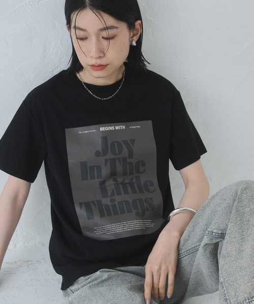hunch(ハンチ)の「半袖 ロゴプリントTシャツ(Tシャツ/カットソー・レディース・グレー系その他/ブラック系その他/ホワイト系その他・FREE)」の2枚目の写真