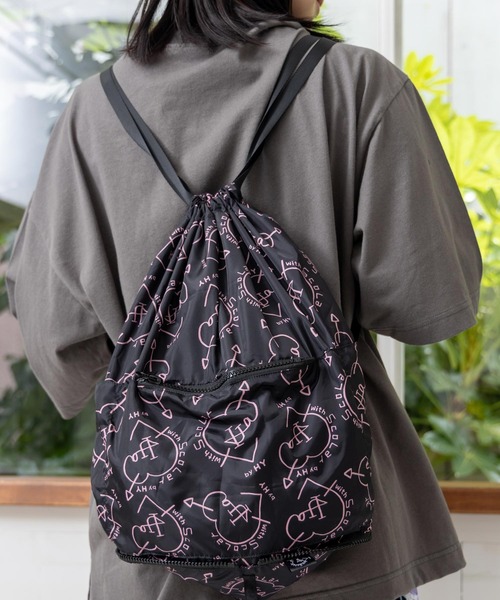 ScoLar（スカラー）の「652449：仲宗根泉(HY)コラボ 2柄展開折り畳みリュック（バックパック/リュック・レディース・ピンク/ブラック・FREE）」の9枚目の写真