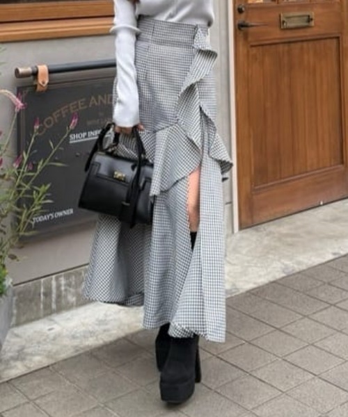 フリルスリットハイウエストスコートショートパンツ 秋服 冬服