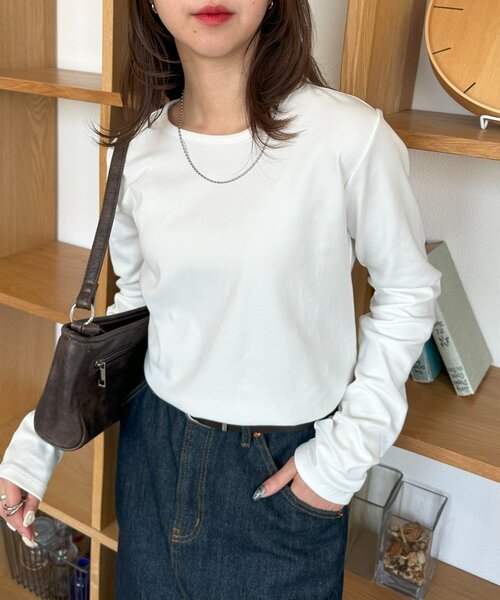 DISCOAT(ディスコート)の「【WEB限定】ベーシックロングスリーブ(Tシャツ/カットソー・レディース・ブラック/グレー/オフホワイト/イエロー・FREE)」の5枚目の写真