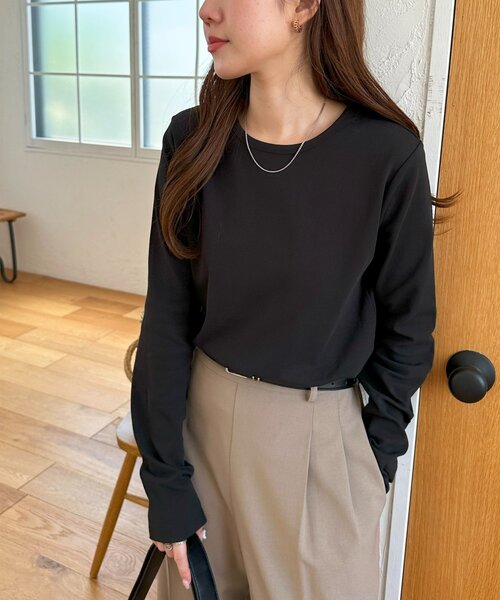 DISCOAT(ディスコート)の「【WEB限定】ベーシックロングスリーブ(Tシャツ/カットソー・レディース・ブラック/グレー/オフホワイト/イエロー・FREE)」の19枚目の写真